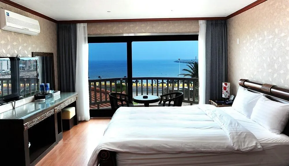Nobel Resort Pension Jeju 2*,